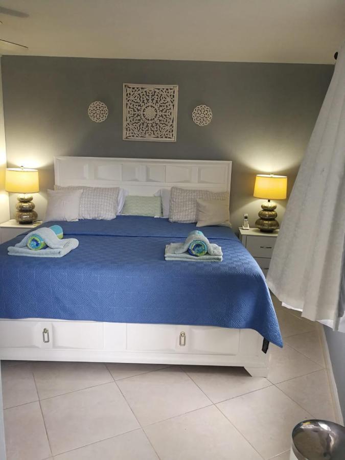 Lantana Barbados Condos Сент-Джеймс Экстерьер фото
